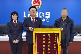 每体：下赛季巴萨要么请顶级名帅执教，要么会让马克斯上位